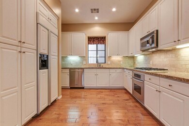 006_Kitchen