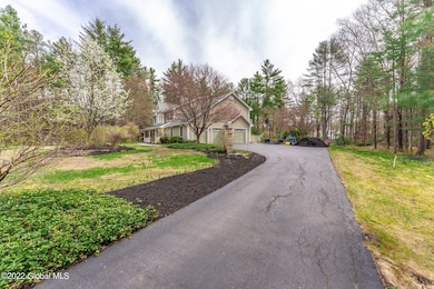 13 Carlyle Terrace, Saratoga Springs, NY 12866 - photo 4