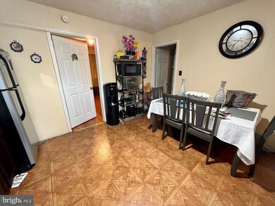 247 N 11th St, Reading, PA 19601 - photo 6