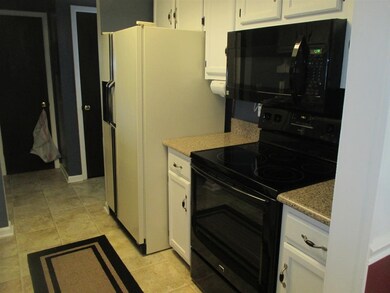 704 Plaza Dr, Jacksonville, NC 28540 - photo 7