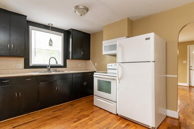 1456 St James-3