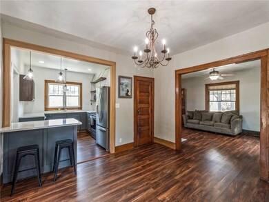 1215 42nd St, Des Moines, IA 50311 - photo 6