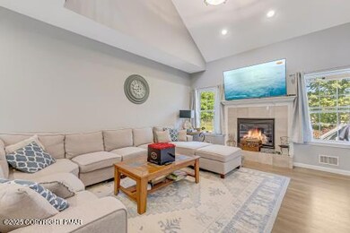 115 Michaels Run, Stroudsburg, PA 18360 - photo 5