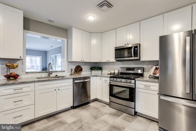 606 Highview Rd, Linthicum Heights, MD 21090 - photo 2