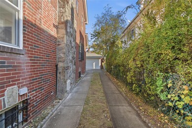 114-47 173rd St, Jamaica, NY 11434 - photo 6