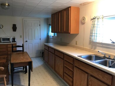 118 Free St, Dexter, ME 04930 - photo 4