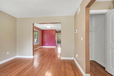1119 Mccullough St, Lansing, MI 48912 - photo 5