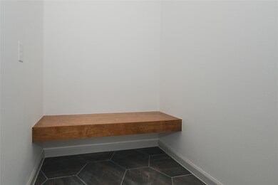 305 E 34th St, Houston, TX 77018 - photo 6