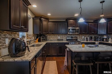 11211 N Country Ridge Ln, Dunlap, IL 61525 - photo 7