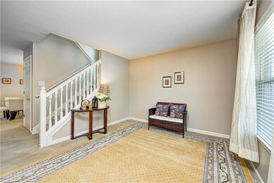 2423 Monarchy Ln, Greenwood, IN 46143 - photo 3