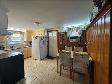 84 Woodbine St, Cranston, RI 02910 - photo 5
