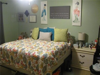 MASTER BED ROOM