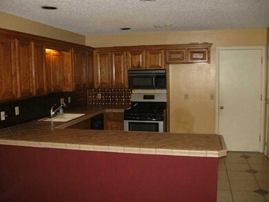 903 W Linden St, Rogers, AR 72756 - photo 5