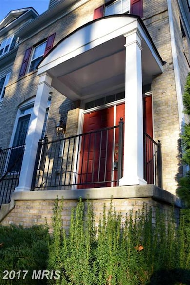 7913 Homefield Dr, Hyattsville, MD 20785 - photo 3