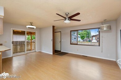 06-Living Room MS_9184