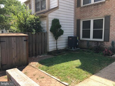 7541 Belle Grae Dr unit 12, Manassas, VA 20109 - photo 3