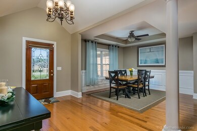 Foyer/Dining Room