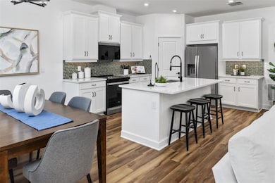 Cascades Model Kitchen