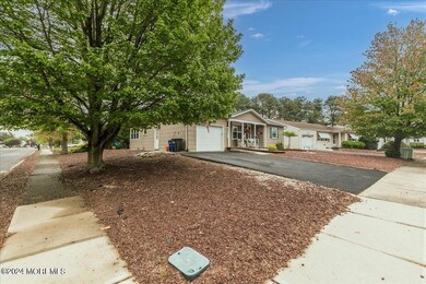 135 Castleton Dr, Toms River, NJ 08757 - photo 2