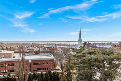 26-web-or-mls-47-lafayette-pl-unit-4c