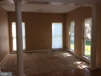 2403 Summershade Ct, Odenton, MD 21113 - photo 6