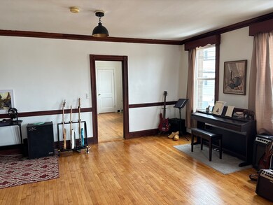 135 Prospect St unit 1, Waltham, MA 02453 - photo 3