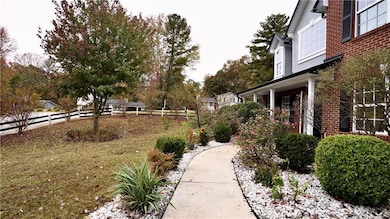 5004 Owen Mill Trail, Stone Mountain, GA 30083 - photo 4