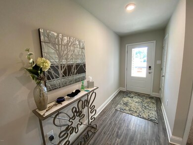 Cali Foyer