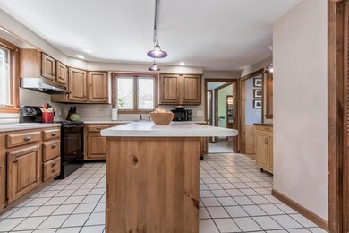 9 Dawson St, South Portland, ME 04106 - photo 7