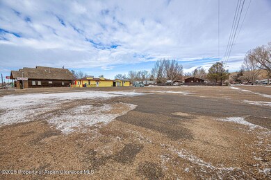 903 W Victory Way, Craig, CO 81625 - photo 2