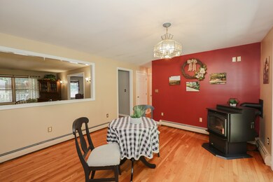 2 Huckins Dr, Newmarket, NH 03857 - photo 7