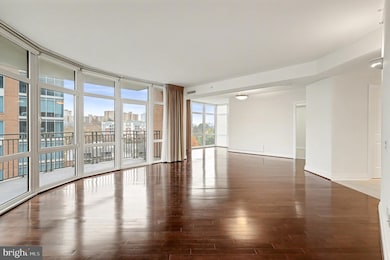 One Park Crest unit 807, McLean, VA 22102 - photo 5