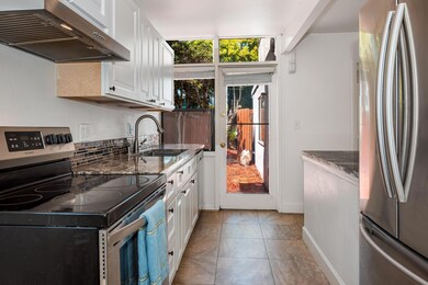 Kitchen - downstairs unit
