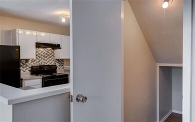 7058 W Gulf Bank Rd unit 7050 B, Houston, TX 77040 - photo 3