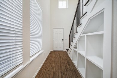 5134 Aedan Oak St, Houston, TX 77018 - photo 5