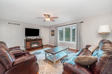 28 Carnation St, Dyer, IN 46311 - photo 4