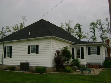 1299 Hopewell Rd, Harrodsburg, KY 40330 - photo 2