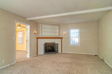 3924 40th St, Des Moines, IA 50310 - photo 7