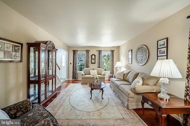 1920 Fawn Ln, Quakertown, PA 18951 - photo 5