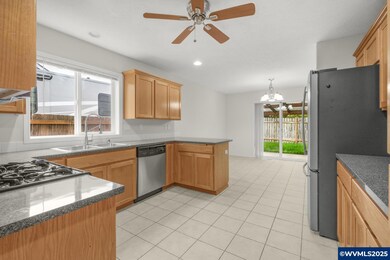 1930 Salmon Run SW, Albany, OR 97321 - photo 2