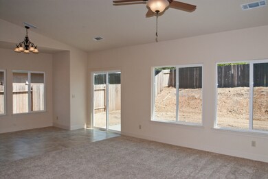 4264 Hazelwood Ct, Redding, CA 96001 - photo 7