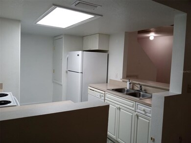 2734 Fan Palm Dr unit 1, Davenport, FL 33897 - photo 6