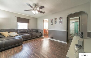 1609 Broadway St, Lincoln, IL 62656 - photo 4