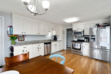 172 Circle Dr, Waltham, MA 02452 - photo 5