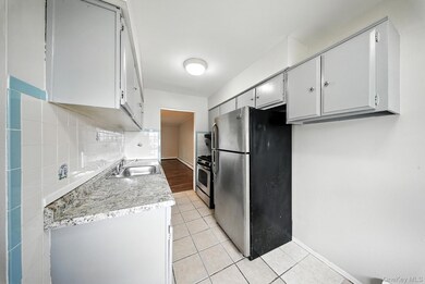 105 Sheffield Dr, Middletown, NY 10940 - photo 7