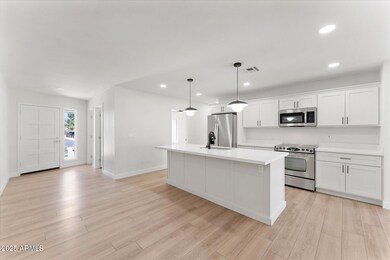 06-006-kitchen