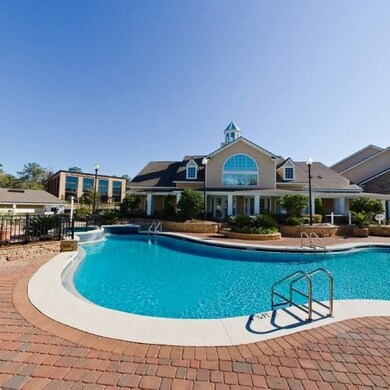 2801 Chancellorsville Dr unit 324, Tallahassee, FL 32312 - photo 4