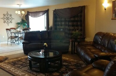 Family Room n Nook