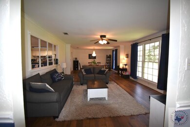 1311 Holloway Dr, Texarkana, TX 75503 - photo 3