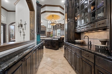 Butlers Pantry - primary home